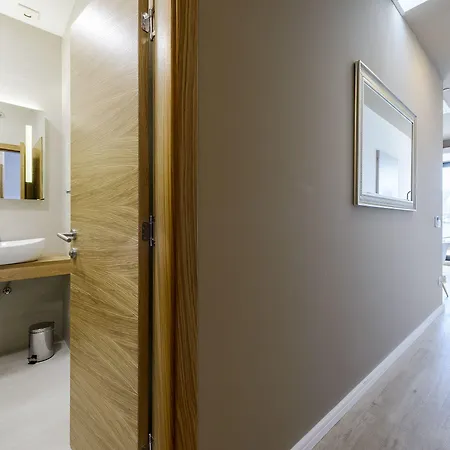 アパート アドリアティック デラックス *