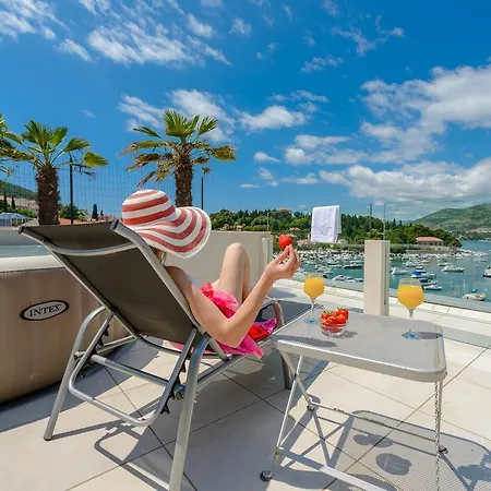 アパート アドリアティック デラックス *