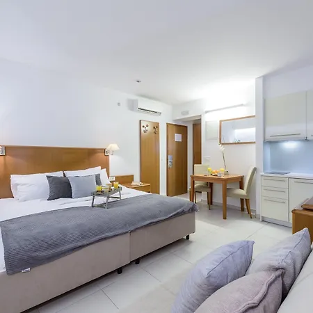 Adriatic Deluxe Apartman *