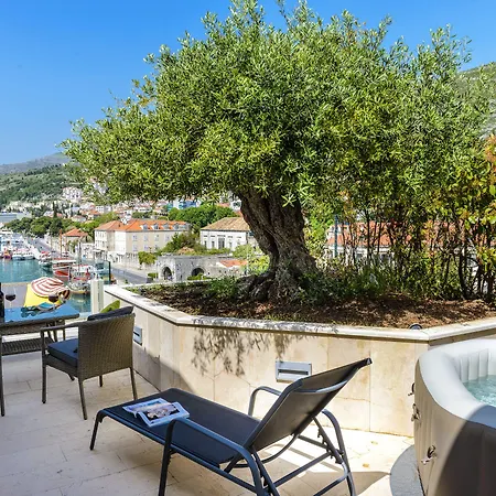Adriatic Deluxe Apartman *