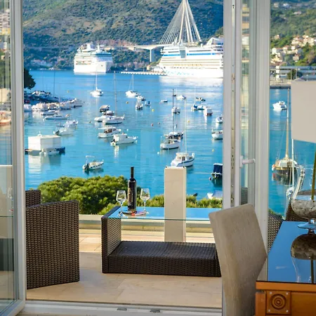 Adriatic Deluxe Apartman *