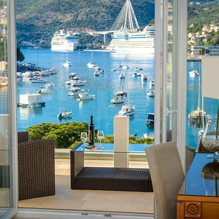 Adriatic Deluxe Apartman *