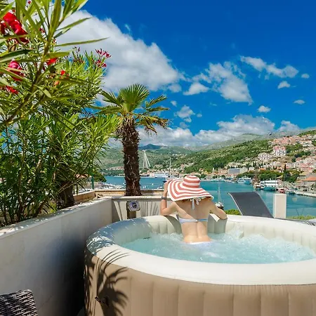 Adriatic Deluxe דוברובניק